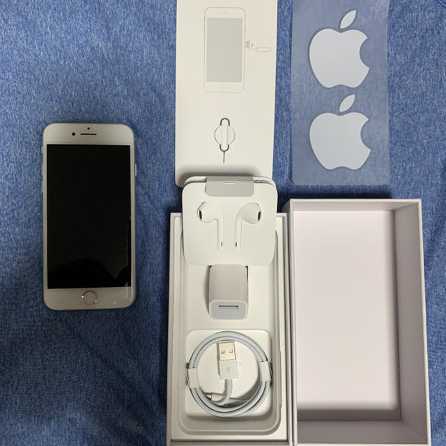 iPhone8 ホワイト　64GB    SIMフリー美品✨締め切り間近