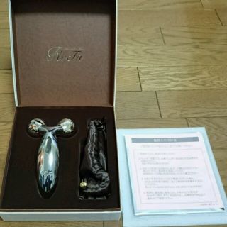 美品ReFa CARAT美顔器ローラー(その他)