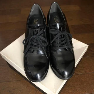 ヌォーボ(Nuovo)のNUOVO 革靴　ヒール5cm Lサイズ(ローファー/革靴)