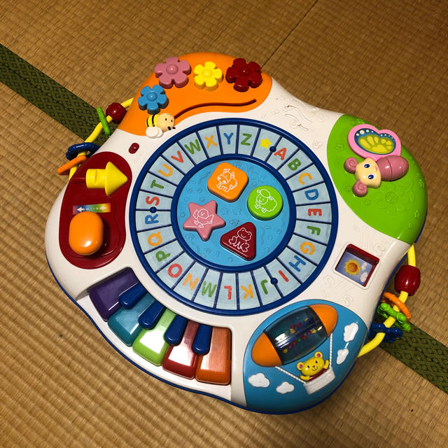 たのしいえいご　プレイテーブル キッズ/ベビー/マタニティのおもちゃ(知育玩具)の商品写真