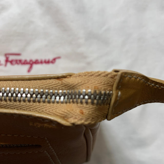 Salvatore Ferragamo(サルヴァトーレフェラガモ)のイーサン様専用 レディースのバッグ(ハンドバッグ)の商品写真