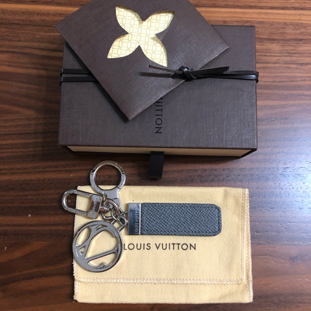 LOUIS VUITTON(ルイヴィトン)のLouis Vuitton キーリング メンズのファッション小物(キーホルダー)の商品写真