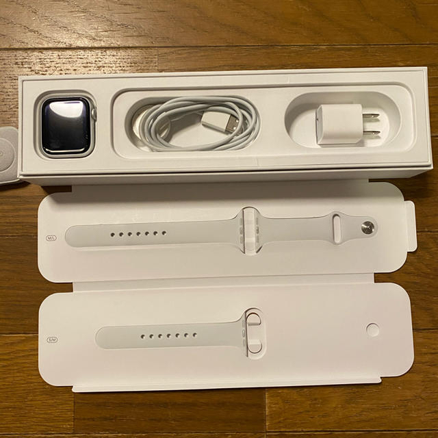 apple watch series 5 （GPSモデル）44mm