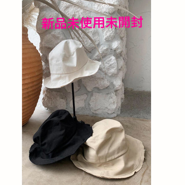 room306 CONTEMPORARY(ルームサンマルロクコンテンポラリー)のroom306 cutting bucket hat ベージュ レディースの帽子(ハット)の商品写真