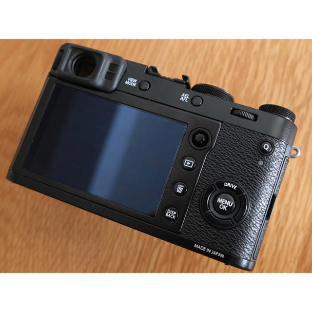 【最終値下げ】美品 FUJIFILM X100F Black レンズカバー付