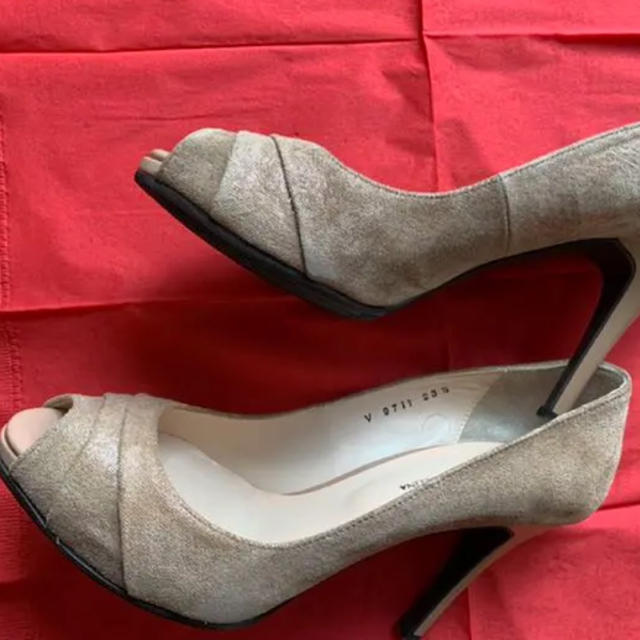 VIVA ANGELINA(ビバアンジェリーナ)のあさまま様専用　VIVA ANGELINA（ビバ アンジェリーナ）パンプス レディースの靴/シューズ(ハイヒール/パンプス)の商品写真