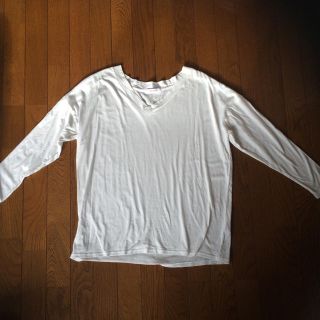 マウジー(moussy)の値下げ！マウジーホワイトVネックTシャツ(Tシャツ(長袖/七分))