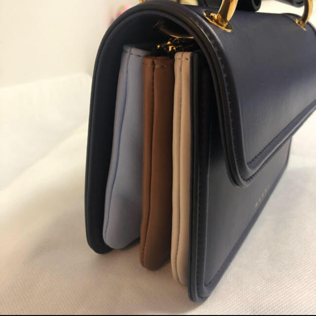 MARNI - 【新品未使用タグ付き】カーフスキン NEW BEATバッグ MARNI - 【新品未使用タグ付き】カーフスキン NEW BEATバッグ