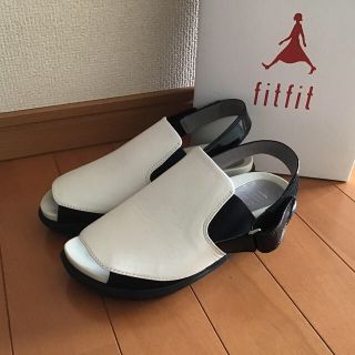 フィットフィット(fitfit)の【papamy様専用】⭐︎美品⭐︎ fitfit  バッグストラップ　サンダル　(サンダル)