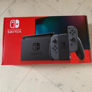 ニンテンドースイッチ(Nintendo Switch)の新型　任天堂スイッチ 任天堂switch グレー 本体 Nintendo(家庭用ゲーム機本体)