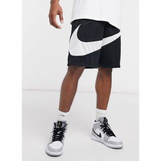 ナイキ(NIKE)の【Sサイズ】新品未使用タグ付き NIKE ショートパンツ ブラック(ショートパンツ)