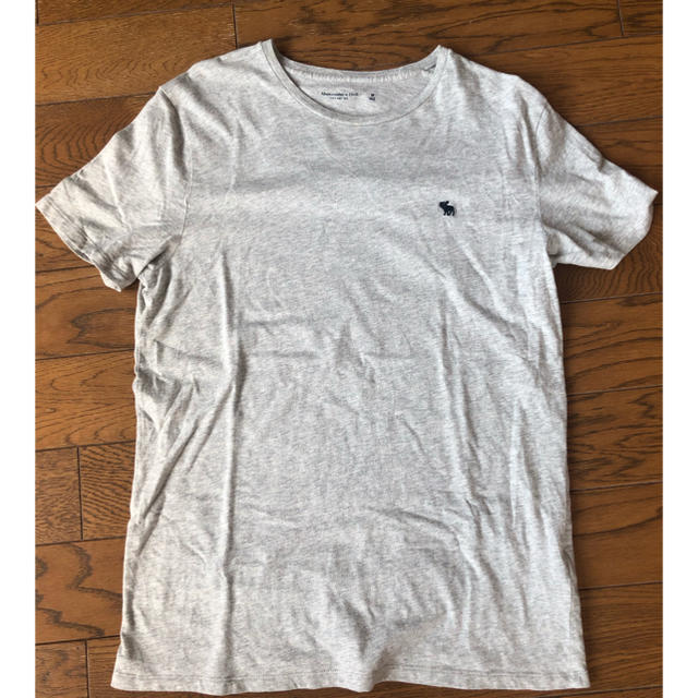 Abercrombie&Fitch(アバクロンビーアンドフィッチ)のTシャツ メンズのトップス(Tシャツ/カットソー(半袖/袖なし))の商品写真