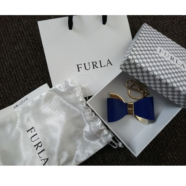 Furla(フルラ)のFURLA リボン型キーチャーム レディースのアクセサリー(チャーム)の商品写真
