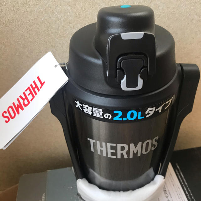 THERMOS(サーモス)の⭐︎サーモス 水筒 2リットル ⭐︎ スポーツ/アウトドアのアウトドア(その他)の商品写真