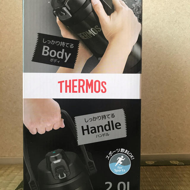 THERMOS(サーモス)の⭐︎サーモス 水筒 2リットル ⭐︎ スポーツ/アウトドアのアウトドア(その他)の商品写真