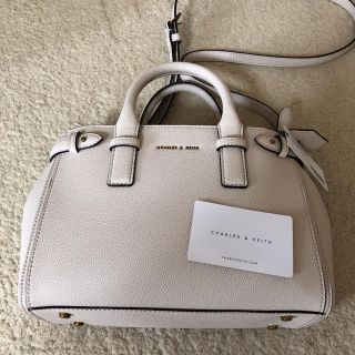 チャールズアンドキース(Charles and Keith)のチャールズアンドキース　ベーシック　トップ　ハンドル　バッグ(ハンドバッグ)