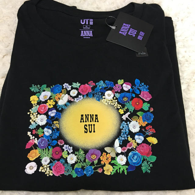 ANNA SUI(アナスイ)のユニクロ　アナスイ　コラボTシャツ　Lサイズ　ラスト レディースのトップス(Tシャツ(半袖/袖なし))の商品写真