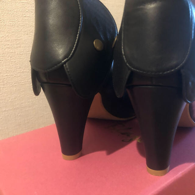 mercibeaucoup(メルシーボークー)のメルシーボークー　パンプス 黒 ブラック レディースの靴/シューズ(ハイヒール/パンプス)の商品写真