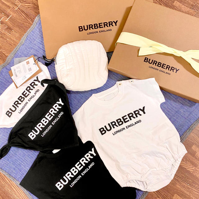 BURBERRY(バーバリー)の♦︎新品箱付き♦︎Burberry Children ギフトセット キッズ/ベビー/マタニティのベビー服(~85cm)(ロンパース)の商品写真