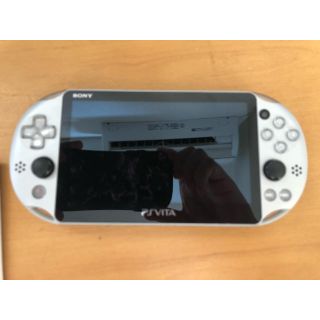 プレイステーションヴィータ(PlayStation Vita)のpsvita 本体　最新型(携帯用ゲーム機本体)