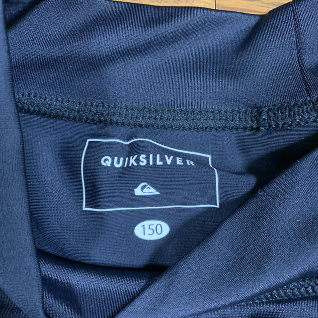 QUIKSILVER(クイックシルバー)のクイックシルバー　ラッシュガード　150 新品 キッズ/ベビー/マタニティのキッズ服男の子用(90cm~)(水着)の商品写真