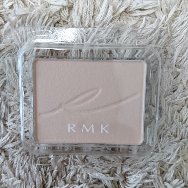 RMK(アールエムケー)のRMK シルクフィット フェイスパウダー コスメ/美容のベースメイク/化粧品(フェイスパウダー)の商品写真