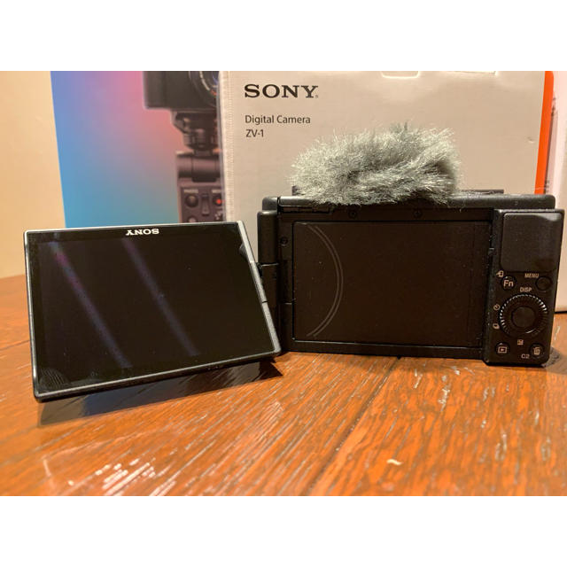 SONY(ソニー)の★室内使用のみ★ SONY VLOGCAM ZV-1G シューティングキット スマホ/家電/カメラのカメラ(コンパクトデジタルカメラ)の商品写真