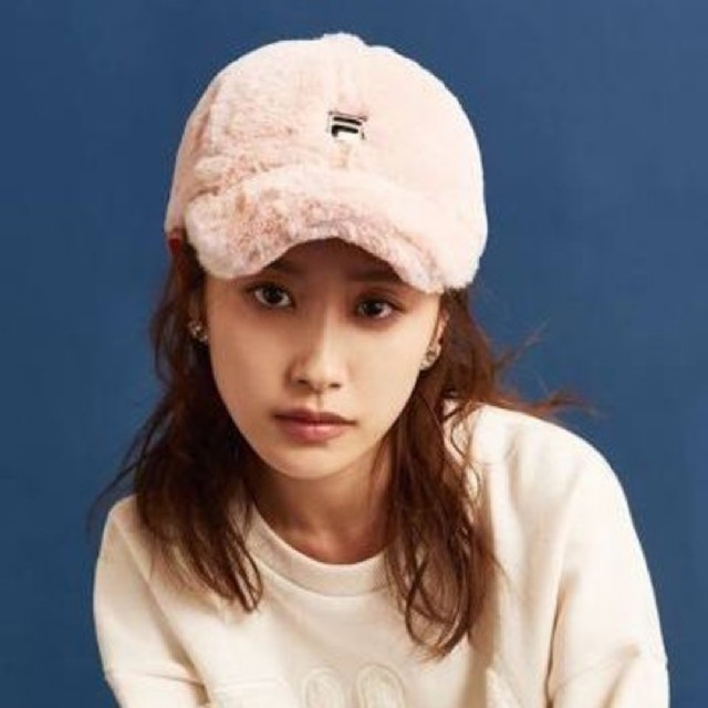 ViS(ヴィス)のViS × FILA  エコファーキャップ グレー 高橋愛コラボ レディースの帽子(キャップ)の商品写真