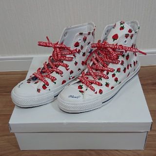 コンバース(CONVERSE)のマドモワゼルエマ様専用　CONVERSE イチゴ柄 スニーカー 24cm(スニーカー)