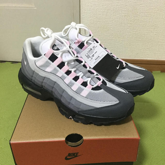 NIKE(ナイキ)のNIKE AIR MAX95 PRM BLACK/PINK エアマックス95 メンズの靴/シューズ(スニーカー)の商品写真