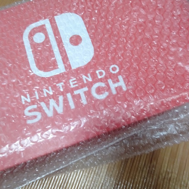 Nintendo Switch(ニンテンドースイッチ)のNintendo　Switch　&　リングフィットアドベンチャー エンタメ/ホビーのゲームソフト/ゲーム機本体(家庭用ゲーム機本体)の商品写真