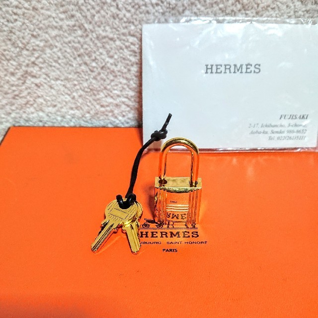 HERMES ゴールド カデナパドロック南京錠、鍵付き！