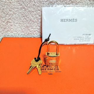 エルメス(Hermes)のHERMES ゴールド カデナパドロック 南京錠、鍵2本付き！(ネックレス)