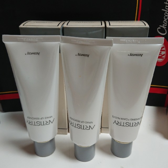 Amway(アムウェイ)のなないろゆめ様専用【新品】ARTISTRY クレンジングセット コスメ/美容のスキンケア/基礎化粧品(クレンジング/メイク落とし)の商品写真