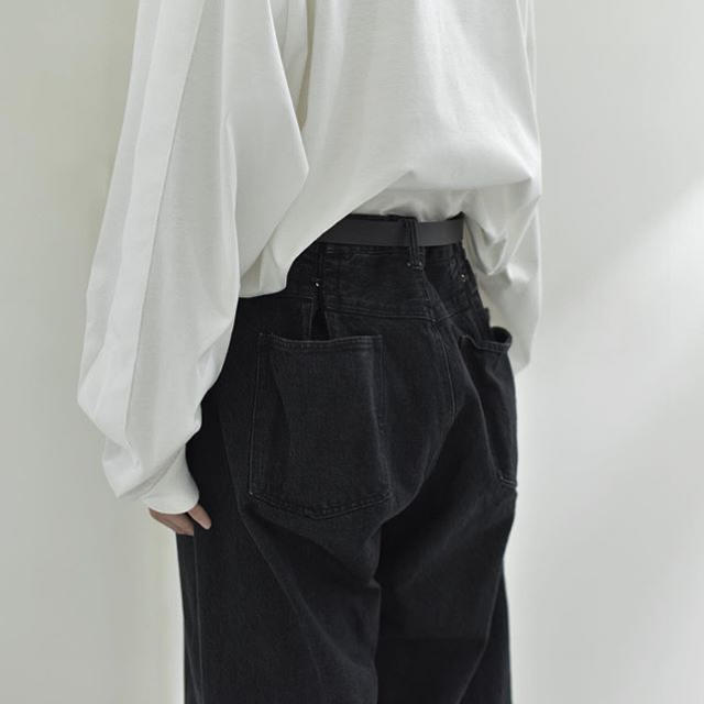 UNUSED(アンユーズド)のstein EX WIDE HOOKED DENIM JEANS・BLACK メンズのパンツ(デニム/ジーンズ)の商品写真