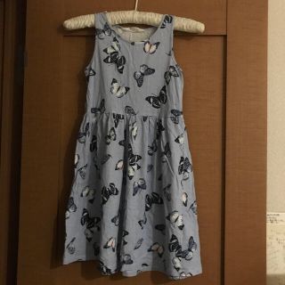 エイチアンドエム(H&M)のh&mワンピース140蝶ブルー☆(Tシャツ/カットソー)