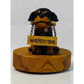 【 美品 】アンティーク・レトロ  ウェルカム犬  木製台座  オルゴール 置物(オルゴール)