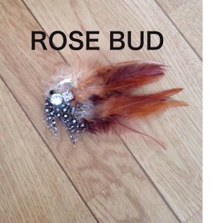 ローズバッド(ROSE BUD)のRROSEBUD羽ビジューブローチピン(マフラー/ショール)