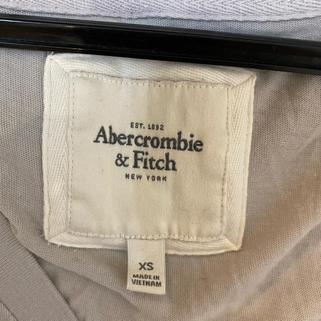 Abercrombie&Fitch(アバクロンビーアンドフィッチ)のアバクロティシャツ レディースのトップス(Tシャツ(長袖/七分))の商品写真
