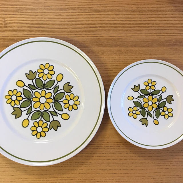 Mikasa 新品 Mikasa 大皿 小皿 セットの通販 By リリ S Shop ミカサならラクマ Mikasa 新品 Mikasa 大皿 小皿 セットの通販 By リリ S Shop ミカサならラクマ