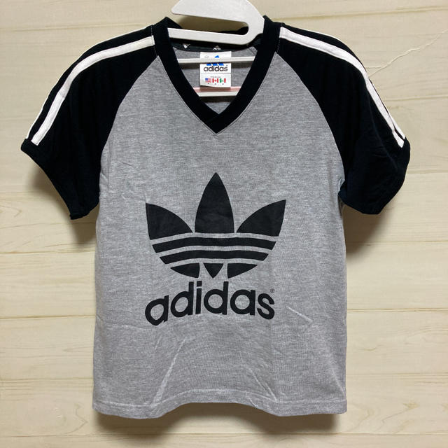 adidas(アディダス)のadidas アディダス Tシャツ 国旗タグ M レディースのトップス(Tシャツ(半袖/袖なし))の商品写真