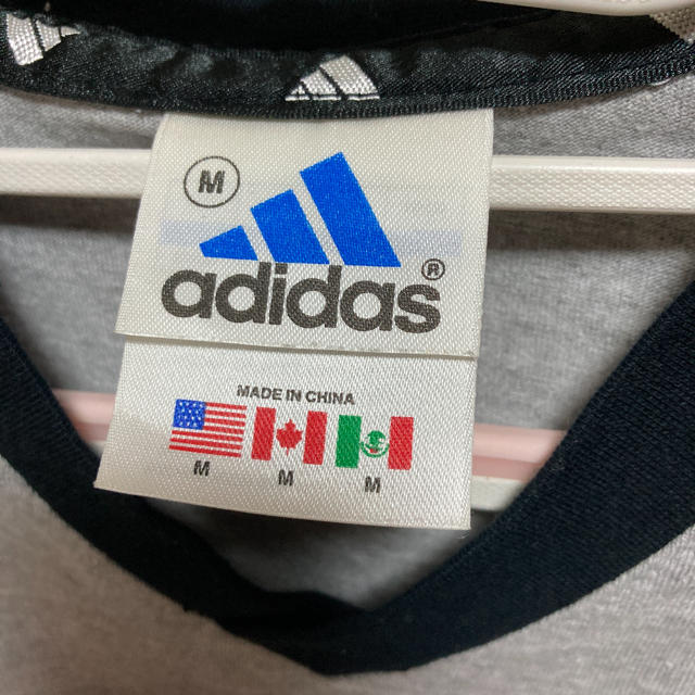 adidas(アディダス)のadidas アディダス Tシャツ 国旗タグ M レディースのトップス(Tシャツ(半袖/袖なし))の商品写真