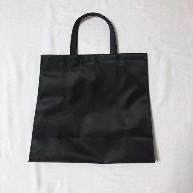 GIVENCHY(ジバンシィ)の専用✴︎未発売 未使用 新品 ジバンシー givenchy トート エコ 書類 レディースのバッグ(トートバッグ)の商品写真