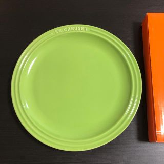 ルクルーゼ(LE CREUSET)のル・クルーゼ 皿 ラウンドプレート 23cm 緑 グリーン ライム (食器)