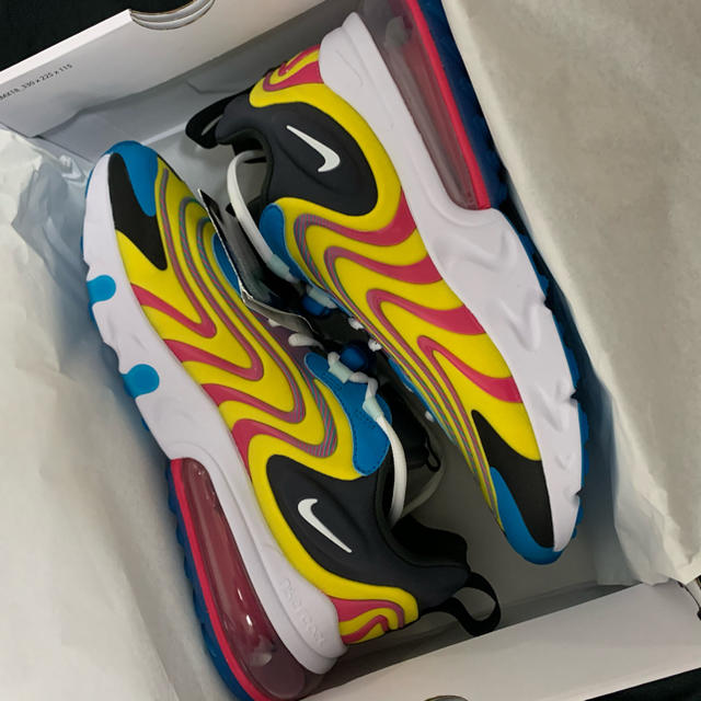 NIKE(ナイキ)のair max 270 react eng 26cm メンズの靴/シューズ(スニーカー)の商品写真