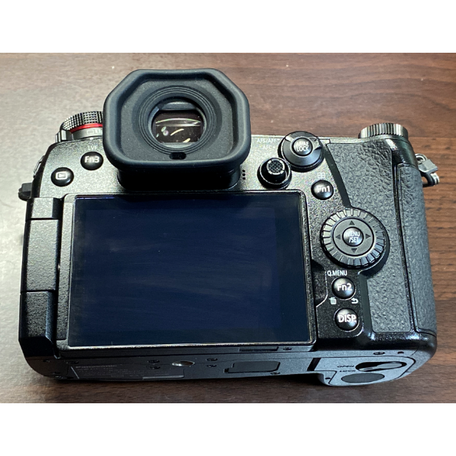 Panasonic(パナソニック)のPanasoni LUMIX G9 Pro ボディ　中古美品 スマホ/家電/カメラのカメラ(ミラーレス一眼)の商品写真