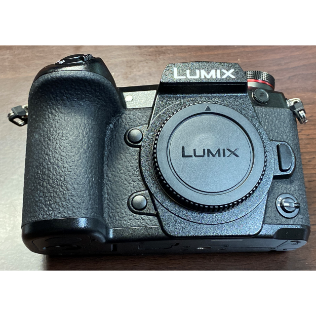 Panasonic(パナソニック)のPanasoni LUMIX G9 Pro ボディ　中古美品 スマホ/家電/カメラのカメラ(ミラーレス一眼)の商品写真