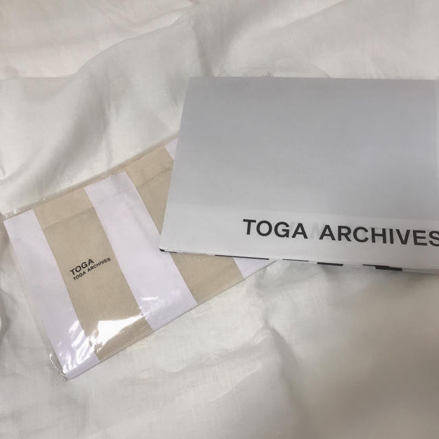 TOGA(トーガ)の伊勢丹新宿店 オープン記念 TOGA ノベルティ トートバッグ レディースのバッグ(トートバッグ)の商品写真