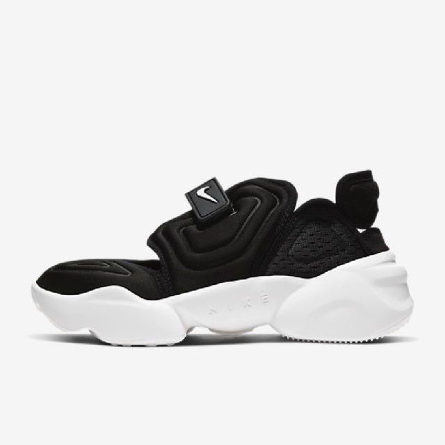 NIKE WMNS AQUA RIFT - BLACK/WHITECW7164レディース