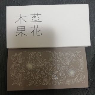 ソウカモッカ(草花木果)の草花木果ファンデーションケース☆新品未使用☆送料無料(ファンデーション)